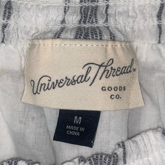 Cropped Top - Picture 2 of 3